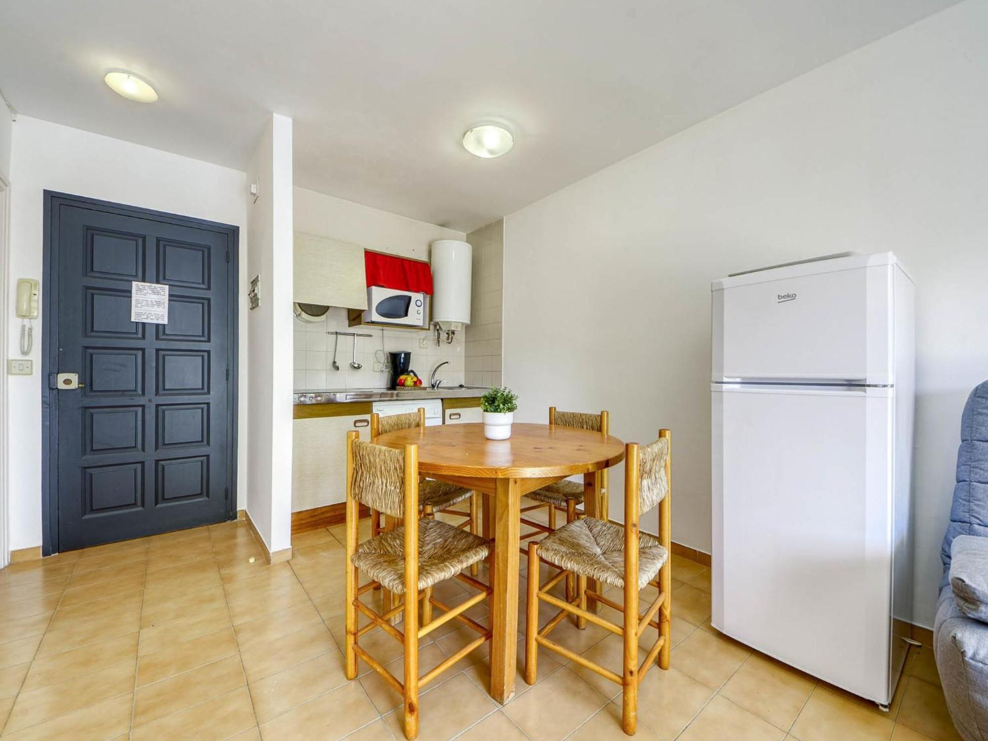 Apartment Mismar-10 By Interhome Росес Екстериор снимка